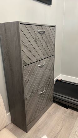 Shoes cabinet with 3 drawers