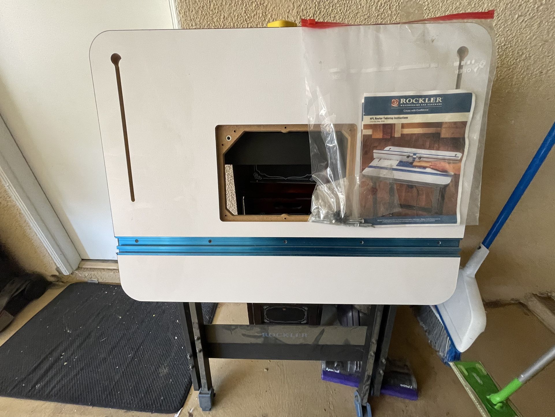 Router Table And Accessories