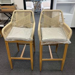 PURPLE LEAF Patio Sunbrella Bar Stools 28" H Set of 2 Handwoven Wicker Bar Height Stool(small damage)