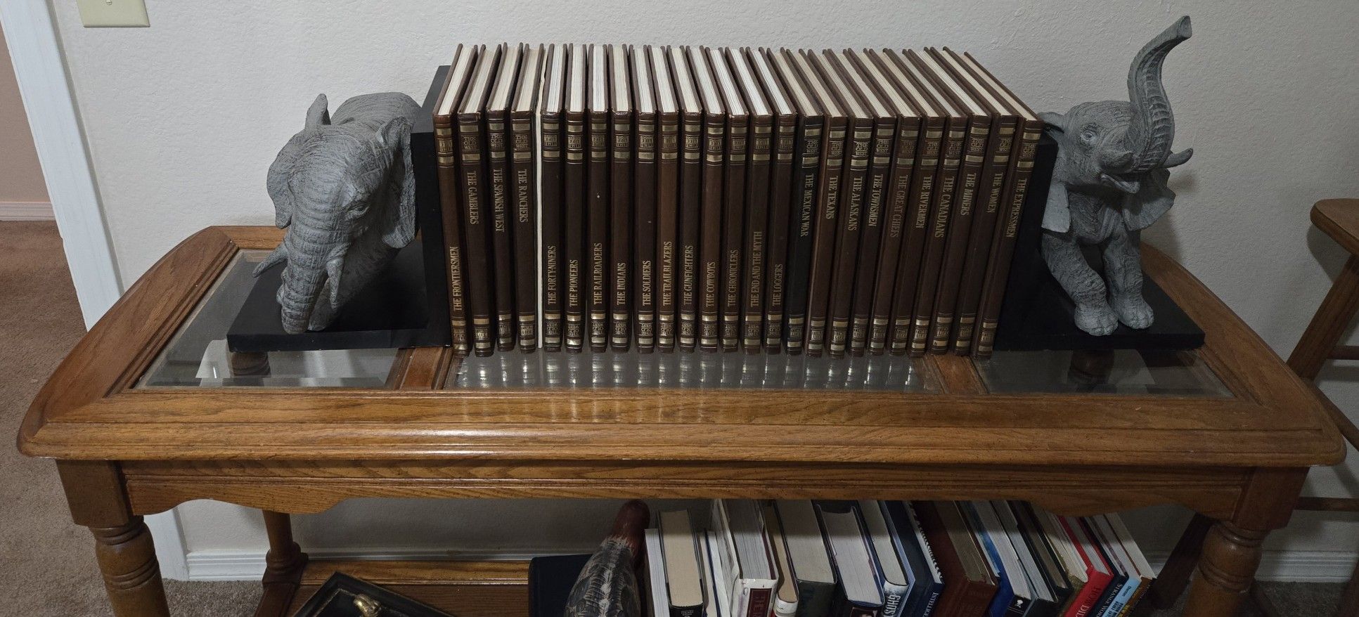 Elephant Lovers Bookends (2 Sets)