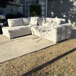 Modern Light Gray Sectional 