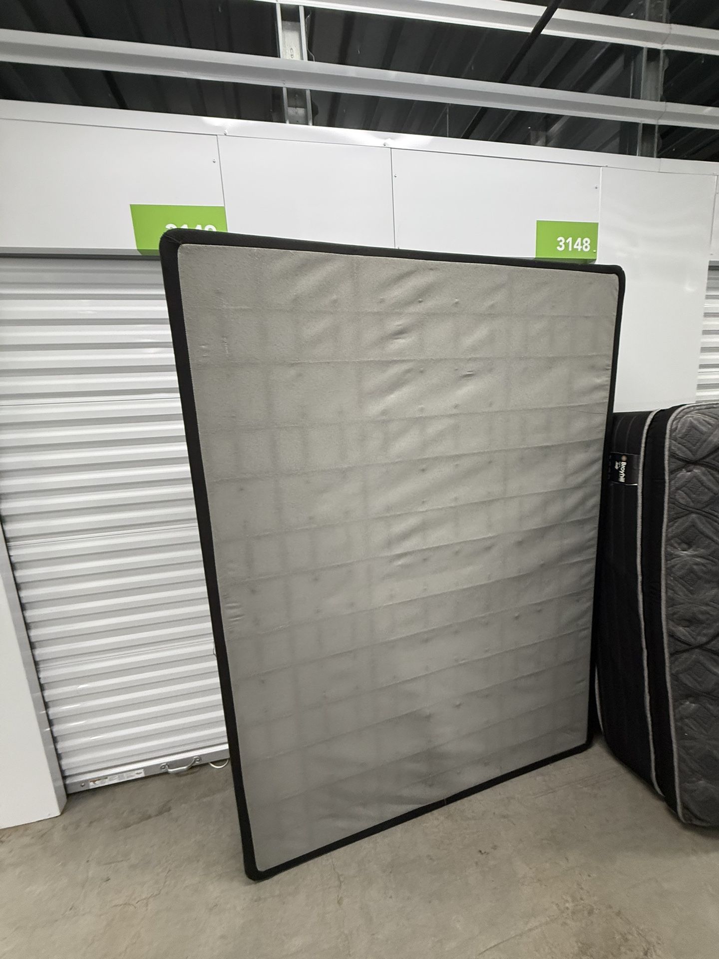 Queen Size Bed 