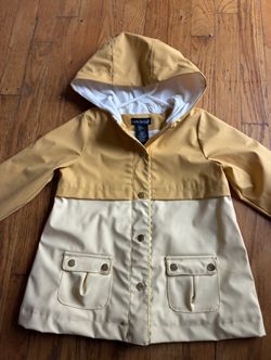 Girls 4-5 T Raincoat And Winter Flannel Coat