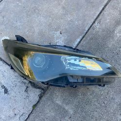Camry Headlight