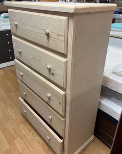 Five drawers jumbo dresser