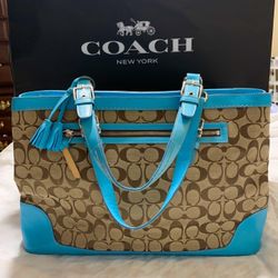 New  COACH  Tote,   Large  COACH shopper.  Store Bag And Receipt 