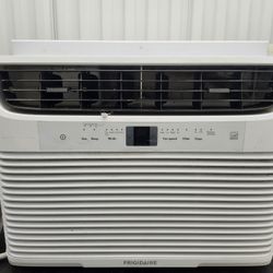 USED 12,000 BTU AC AIR CONDITIONER