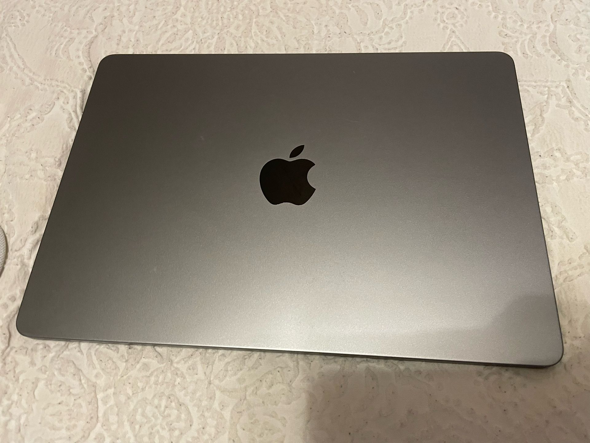 Apple MacBook Air (2024)