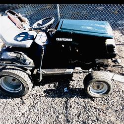 Craftsman Riding Lawn Mower