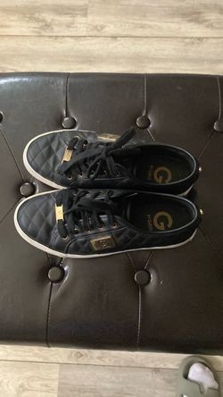 Guess sneakers size 7