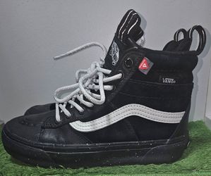 Vans Sk8-Hi MTE-2 Black Glitter White UltraCush Shoes Women's Size 5.0
US Men’s 3.5
Pre-owned 
Excellent condition 
Super clean inside and out 
Pls se