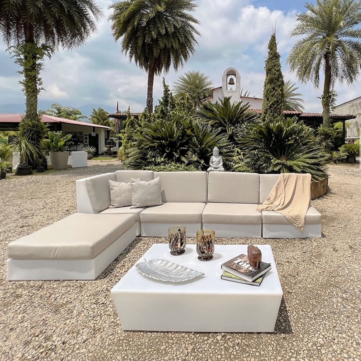 Outdoor Sectional Sofa (free Local Delivery)