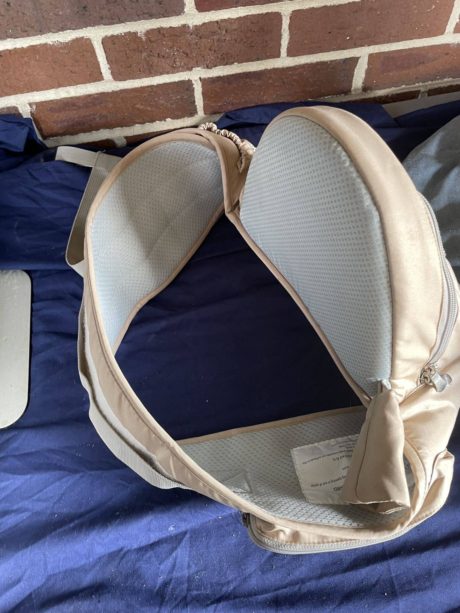 BABY HIP CARRIER