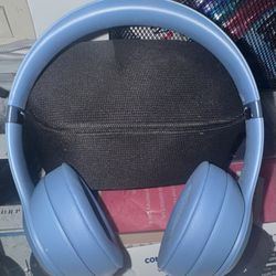 Beats Solo 4 