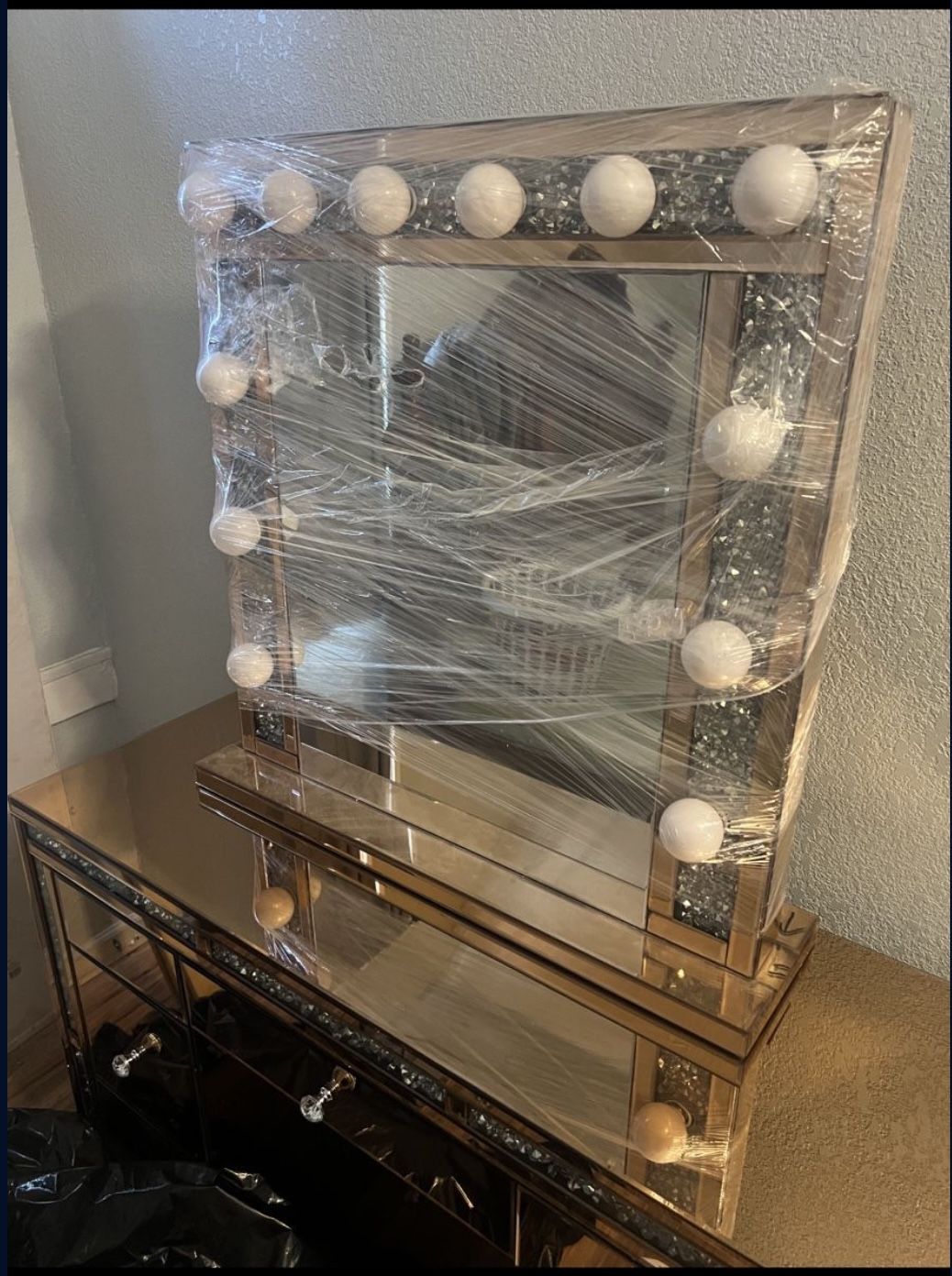 Brand New Vanity rose Gold