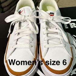 Nike Women Court Legacy