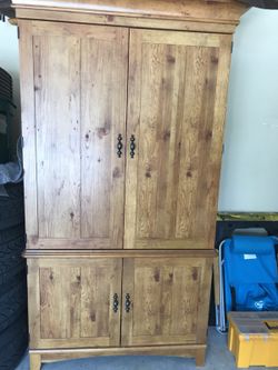 Armoire real wood