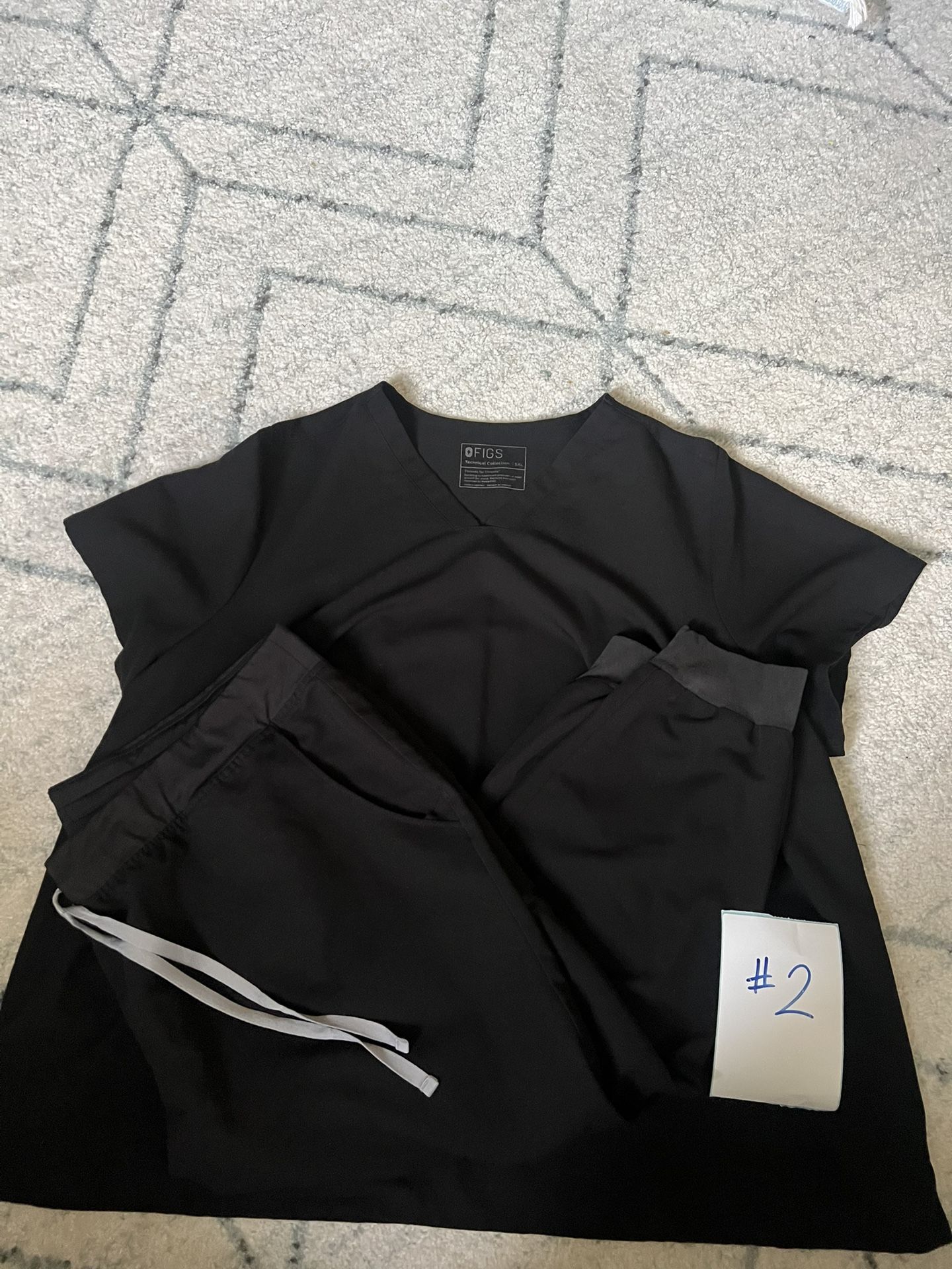 Figs Women’s Black Scrub Set Size 4XL Petite Zamora Joggers And 5XL Casma Top #2