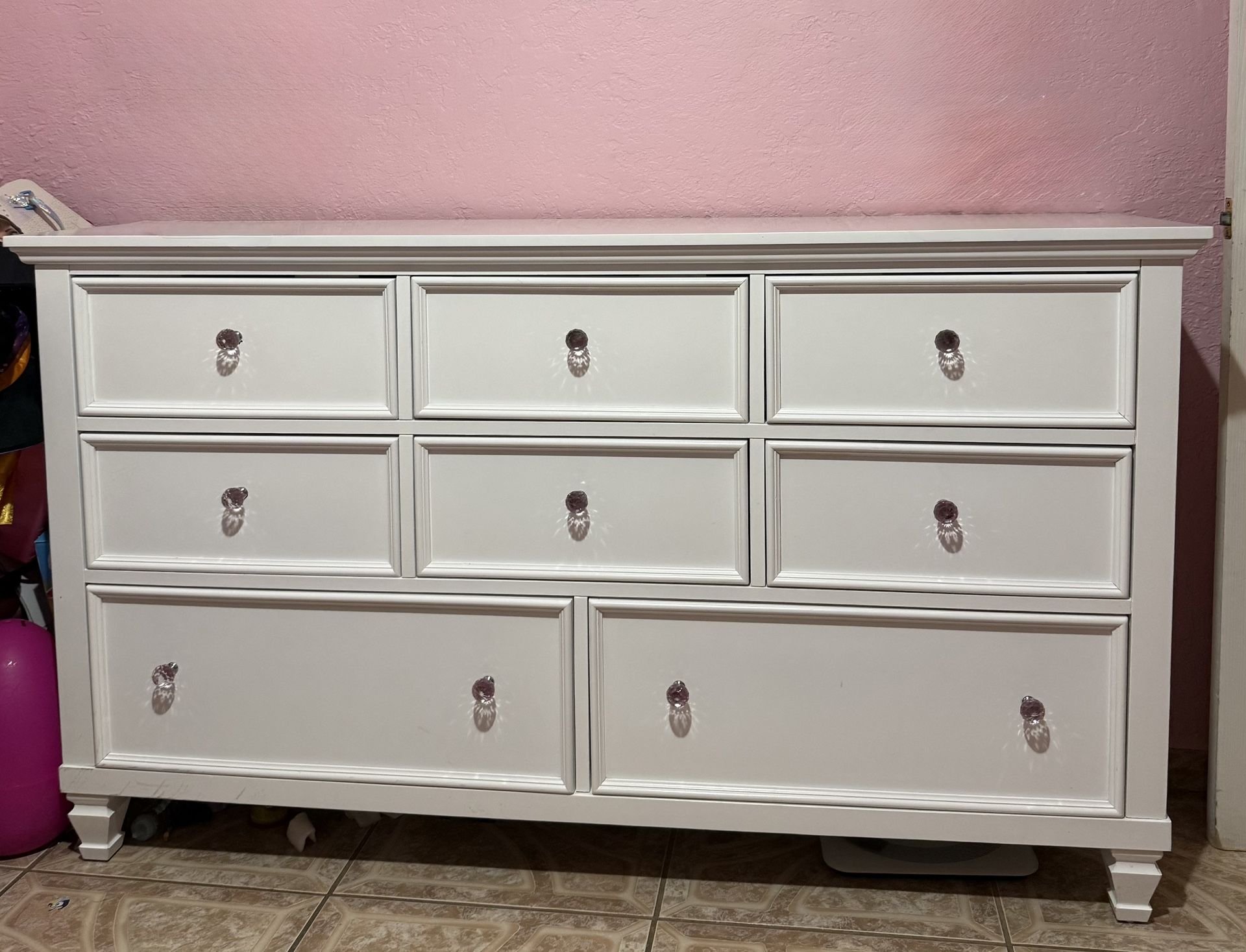 White Princess Dresser (62x36x17)