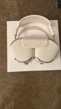 Apple air pod maxes