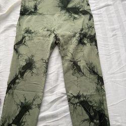 Green tie dye leggings