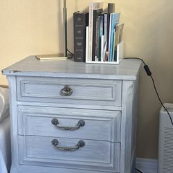 ANTIQUE SOLID WOOD NIGHTSTAND – FRENCH STYLE – REAL VINTAGE