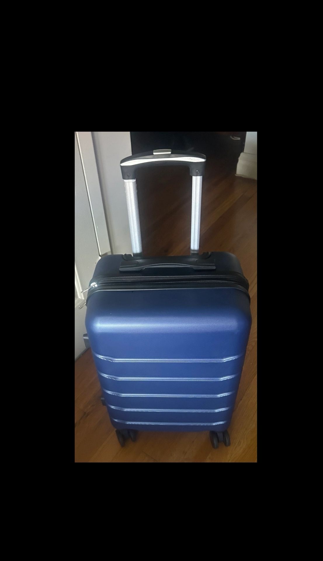 Navy Blue Hard Shell Spinner Carry On Luggage (NEW)