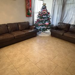 ASHLEY Leather Couches 