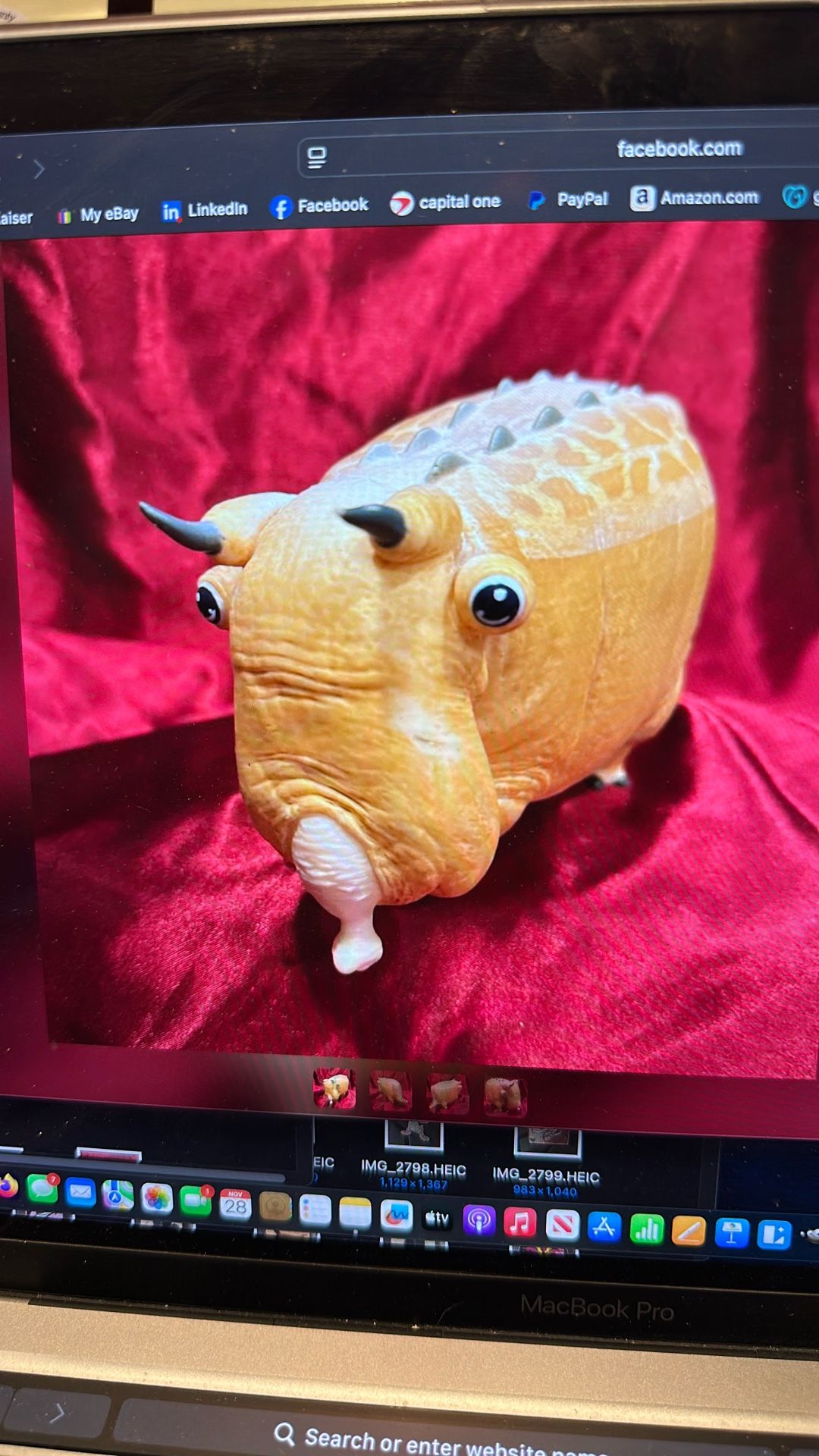 Disneyland, Galaxy Edge, Puffer, Pig Toy