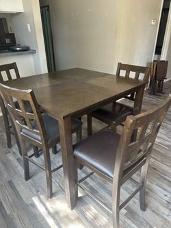Kitchen table