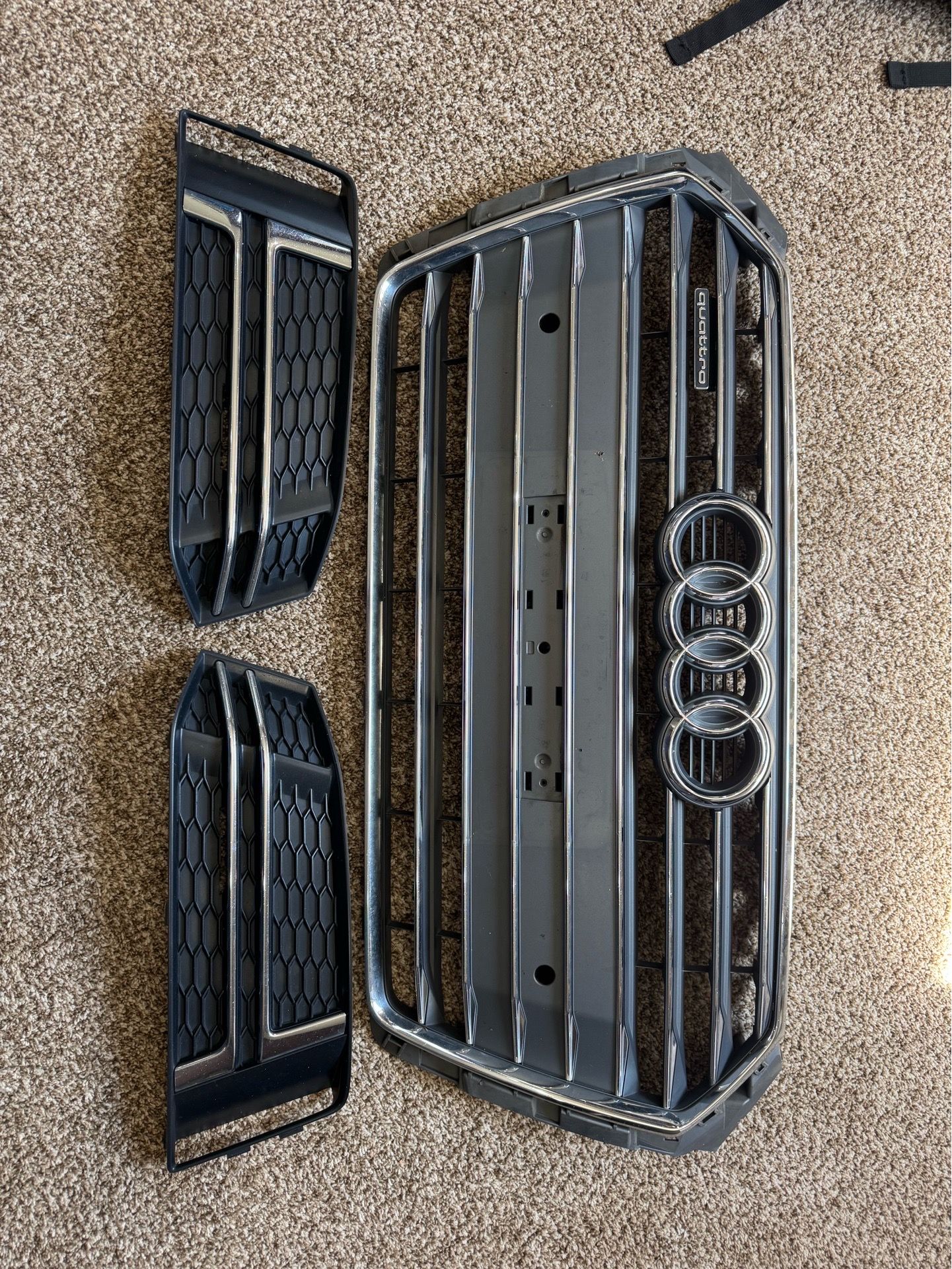 Audi A4 B9 grille