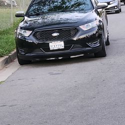 Ford taurus 2017 Clean title  nice