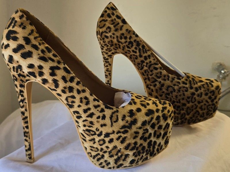 Cheetah print Heels