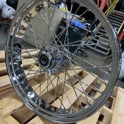 21” 40 Spokes Twisted Wheels. Softail