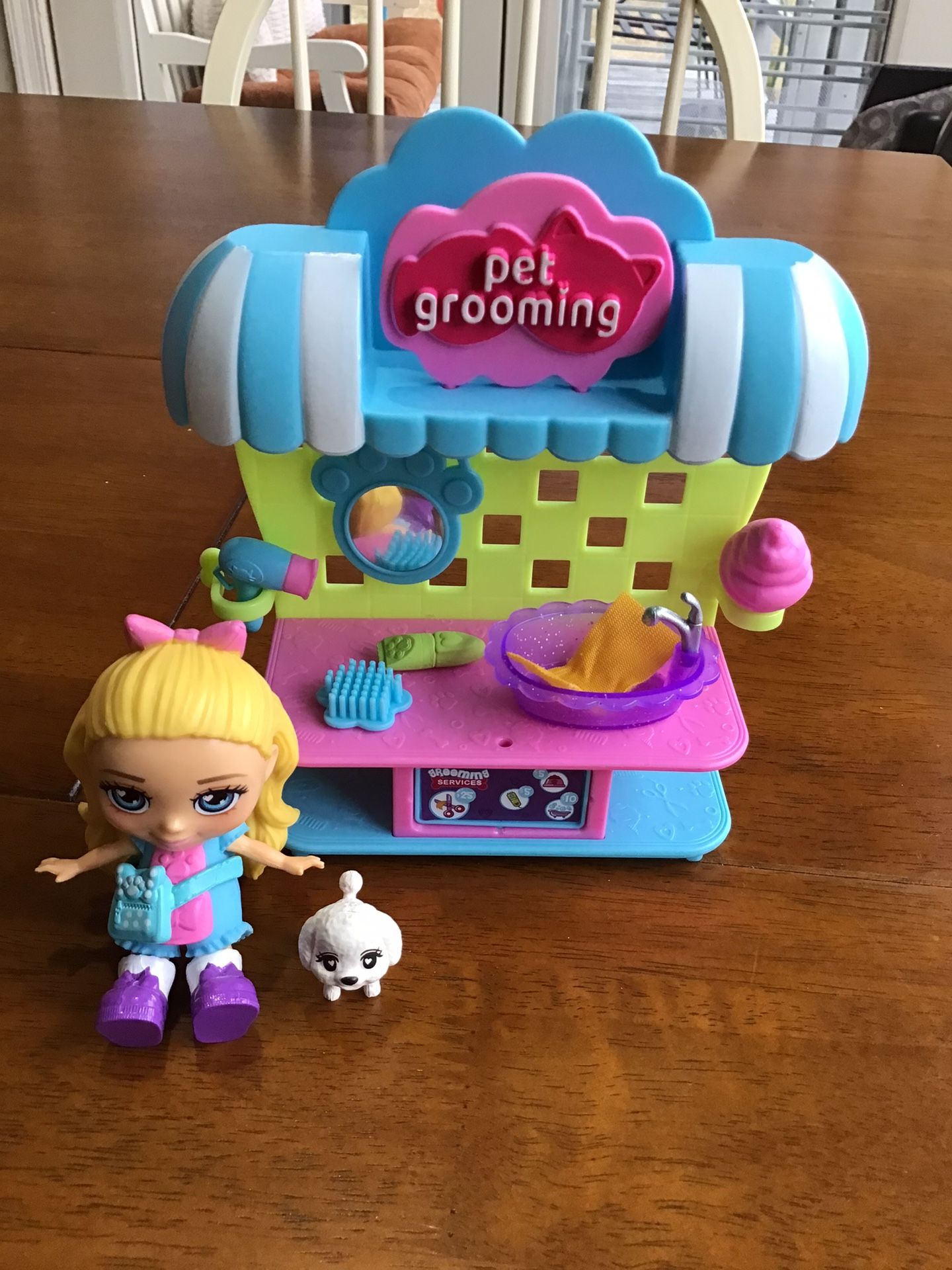 Love, Diana Pet Grooming and Cotton Candy Pop-Up Shop