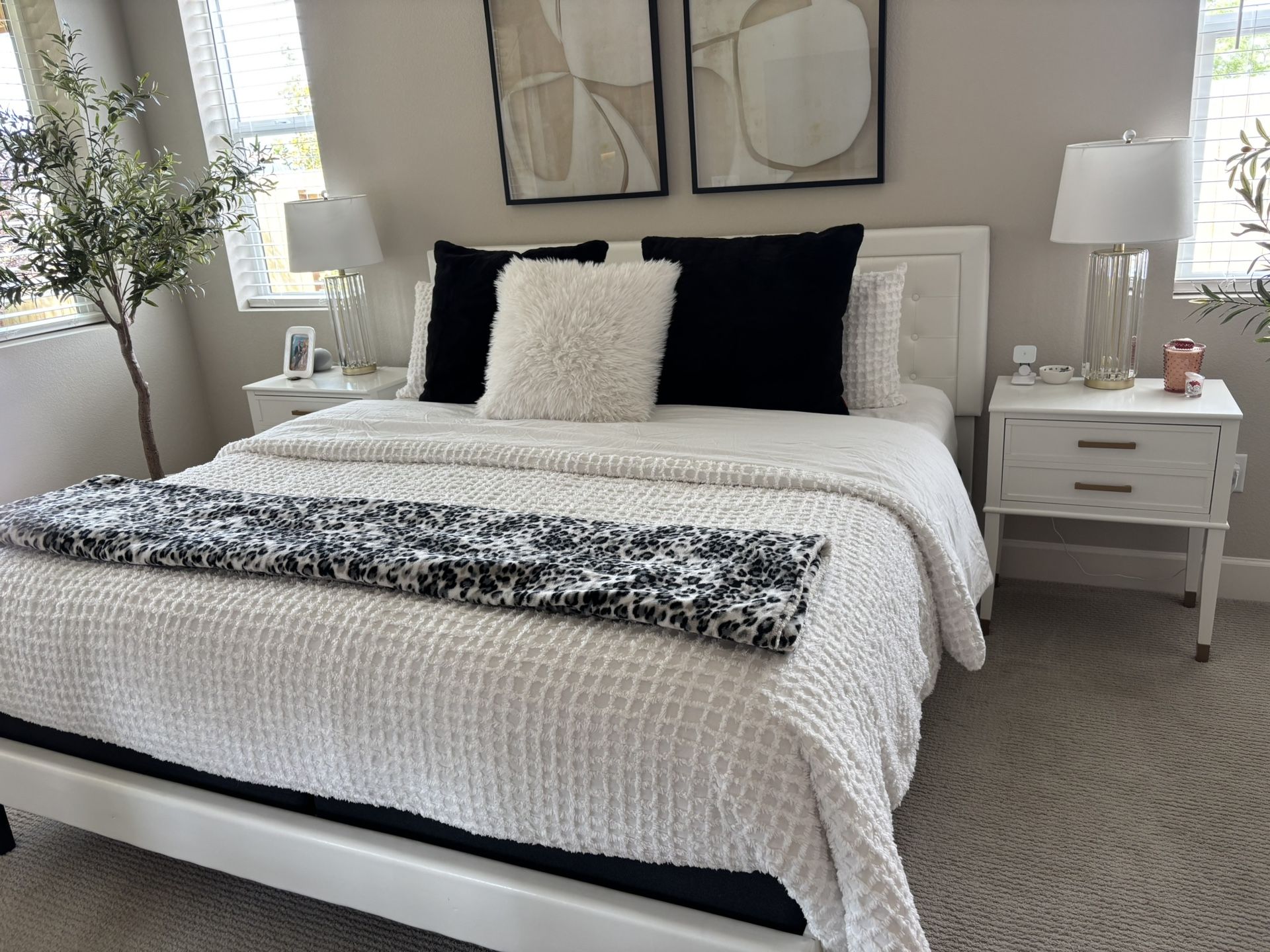 White Bedroom Furniture 