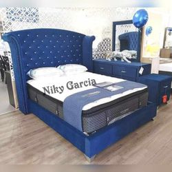 4 Pc Queen Or King Size Bedroom Set