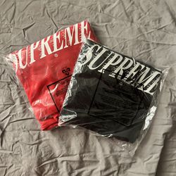 Supreme FW22 Slapshot Tee’s XXL T-shirt
