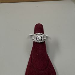 18k diamond ring