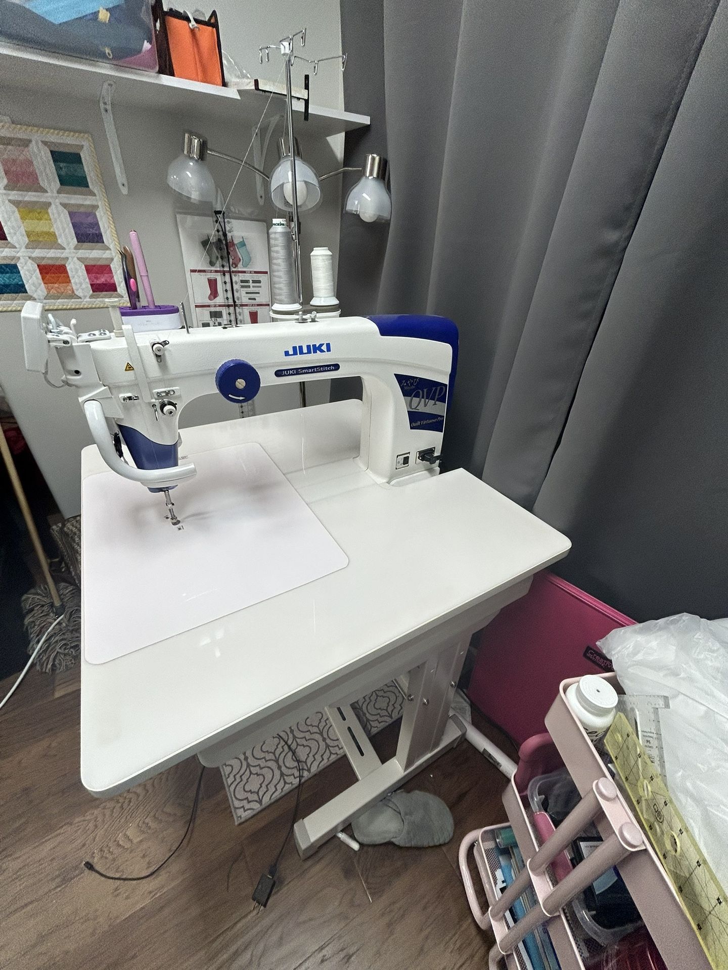 Juki Sit-down Longarm Quilting Machine - Miyabi J-350QVP S