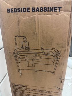 Bedside bassinet for baby (pink)