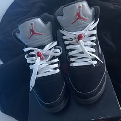 Jordan 5 Black Metallic Reimagined