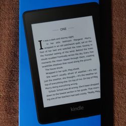Brand New Amazon Kindle 10th Black E-reader 