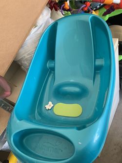 Baby bathtub