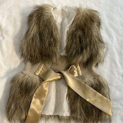 Faux Fur Vest. Girls 5-7  y/o