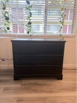 Black Wood Dresser