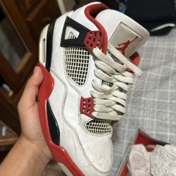 Jordan 4 Fire Red