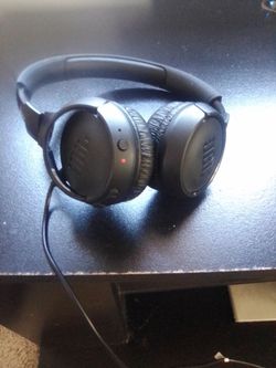 JBL Black HeadPhones
