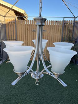 Chandelier 5 Bulb