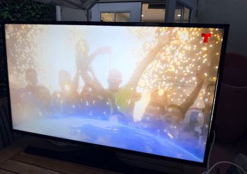 Samsung TV 43 in
